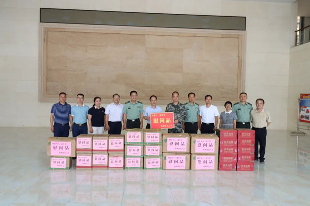 梧州市總工會(huì)領(lǐng)導(dǎo)班子“八一”走訪慰問(wèn)部隊(duì)官兵，共敘軍民魚(yú)水情