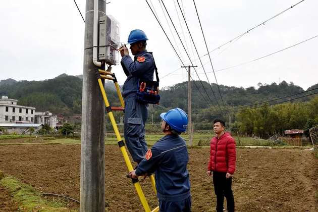 春耕正當時 電工保電忙