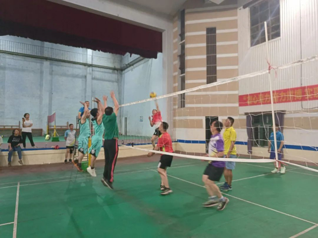 運動點燃激情，拼搏展現(xiàn)風(fēng)采