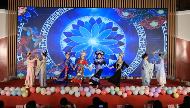 “三八”國際婦女節(jié)期間，我市各級工會舉辦系列慶祝活動